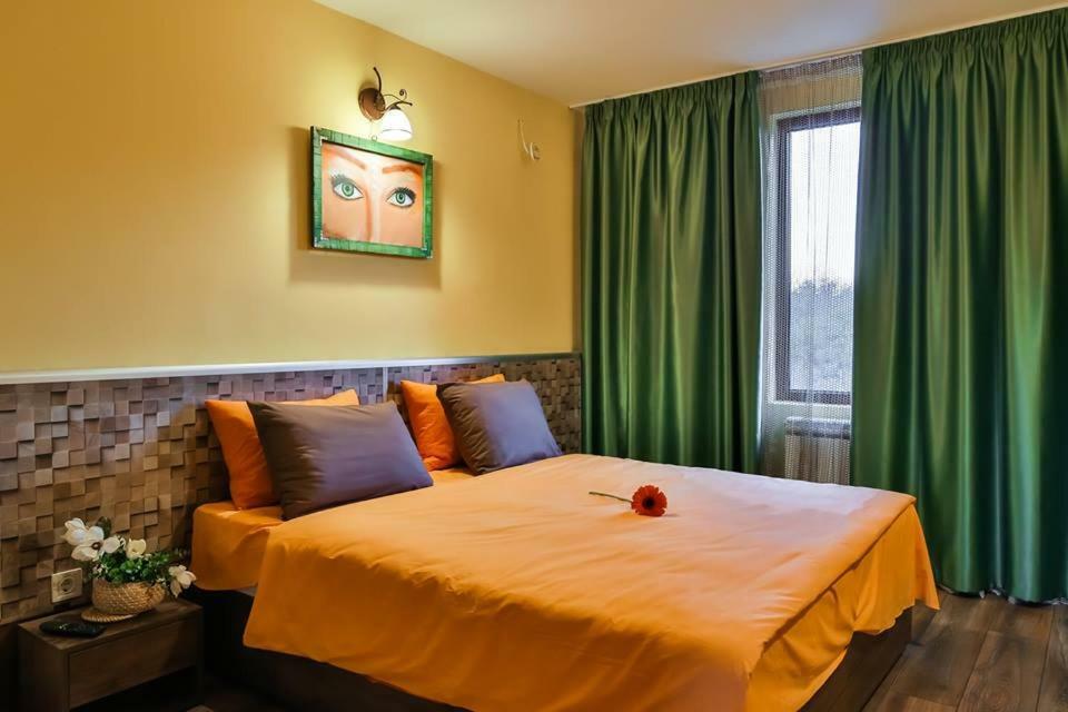 Guest House Beniart Vetrintsi Екстер'єр фото